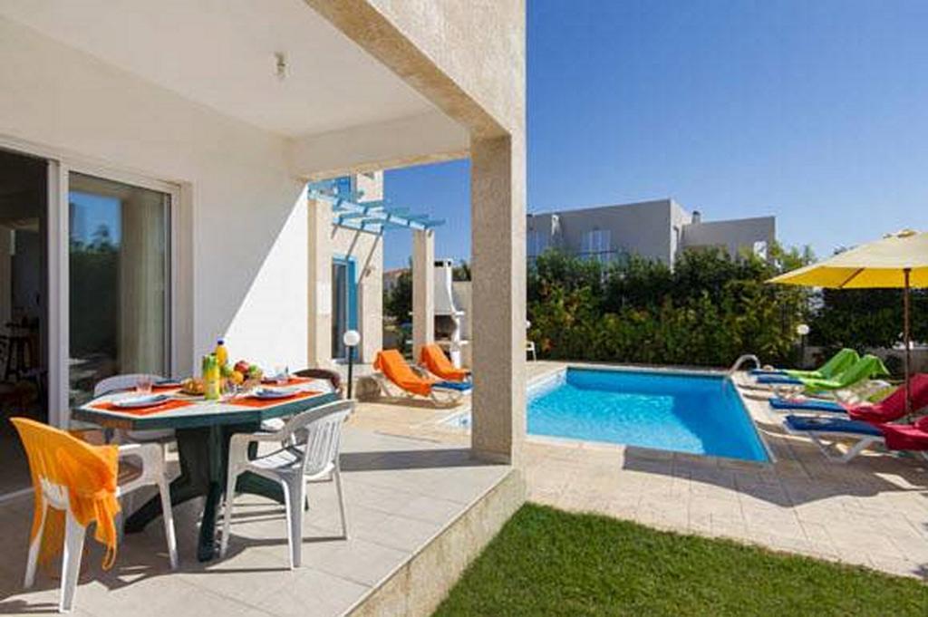 Philippos Paphos Villas - Villa 3 외부 사진