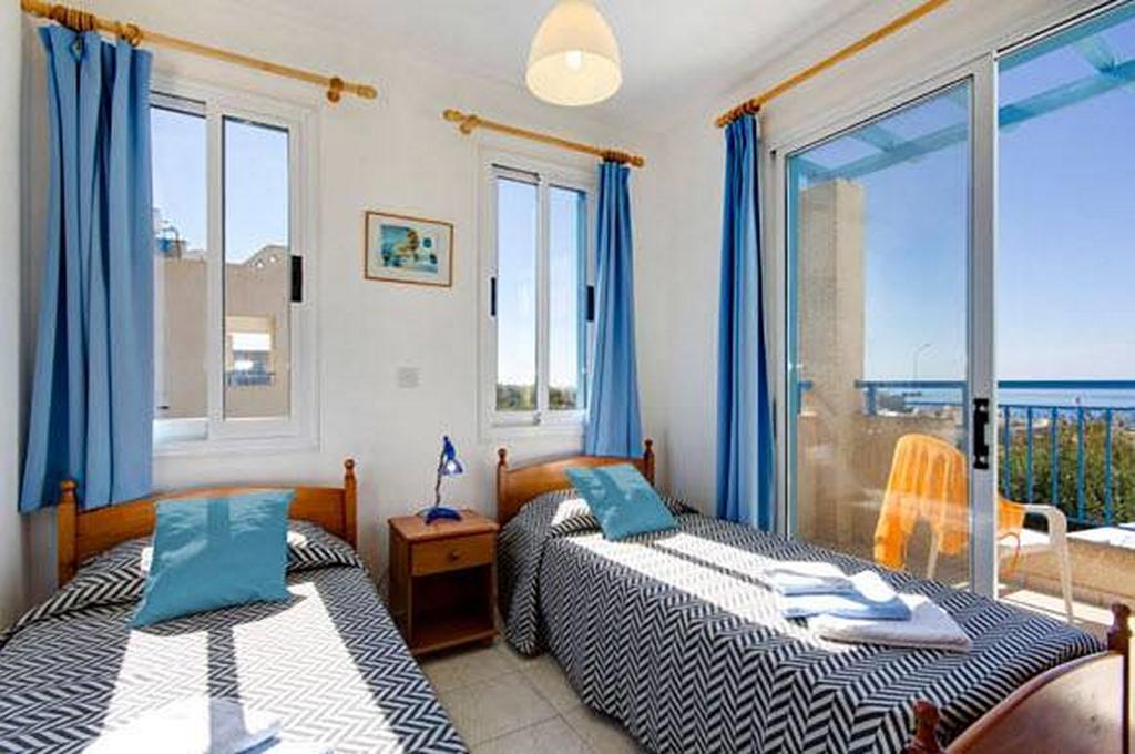 Philippos Paphos Villas - Villa 3 외부 사진