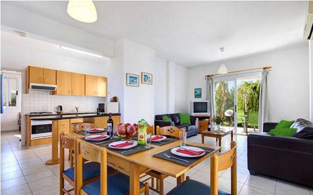 Philippos Paphos Villas - Villa 3 외부 사진